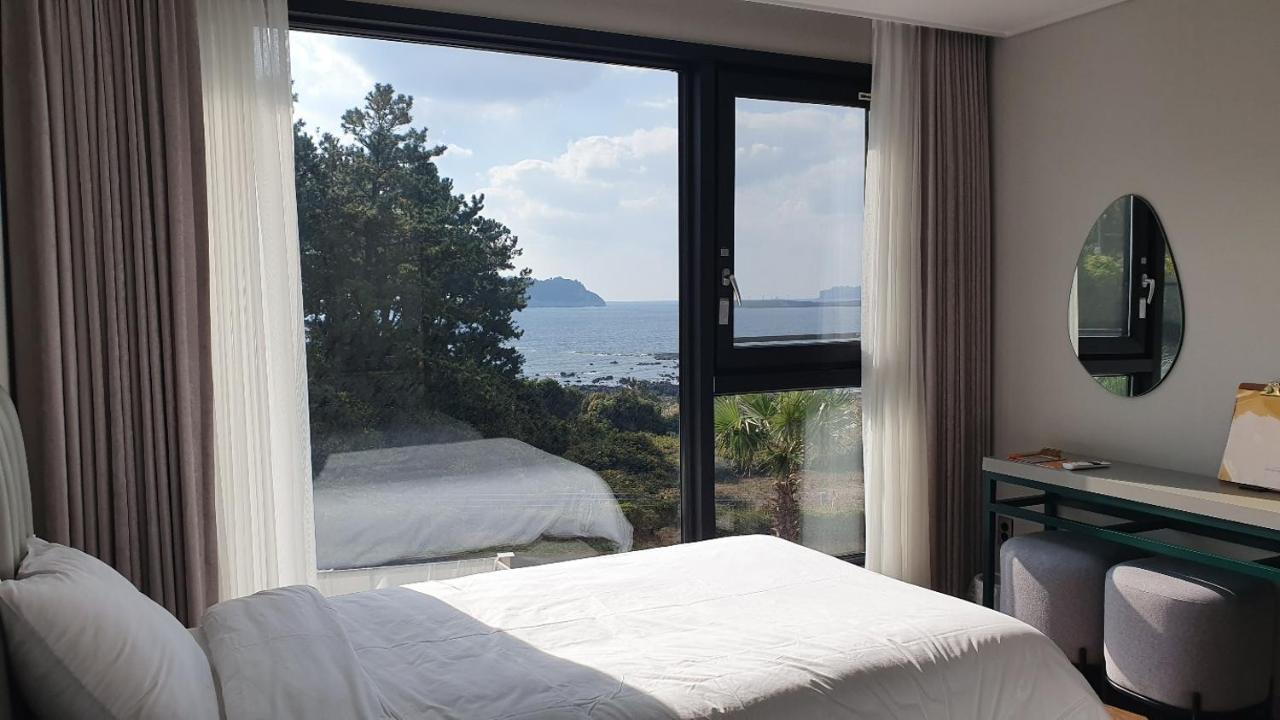Hotel Seogwipean ซอกวีโพ ภายนอก รูปภาพ
