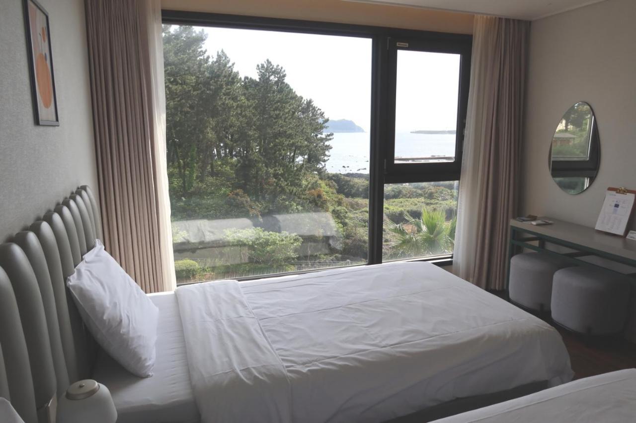 Hotel Seogwipean ซอกวีโพ ภายนอก รูปภาพ
