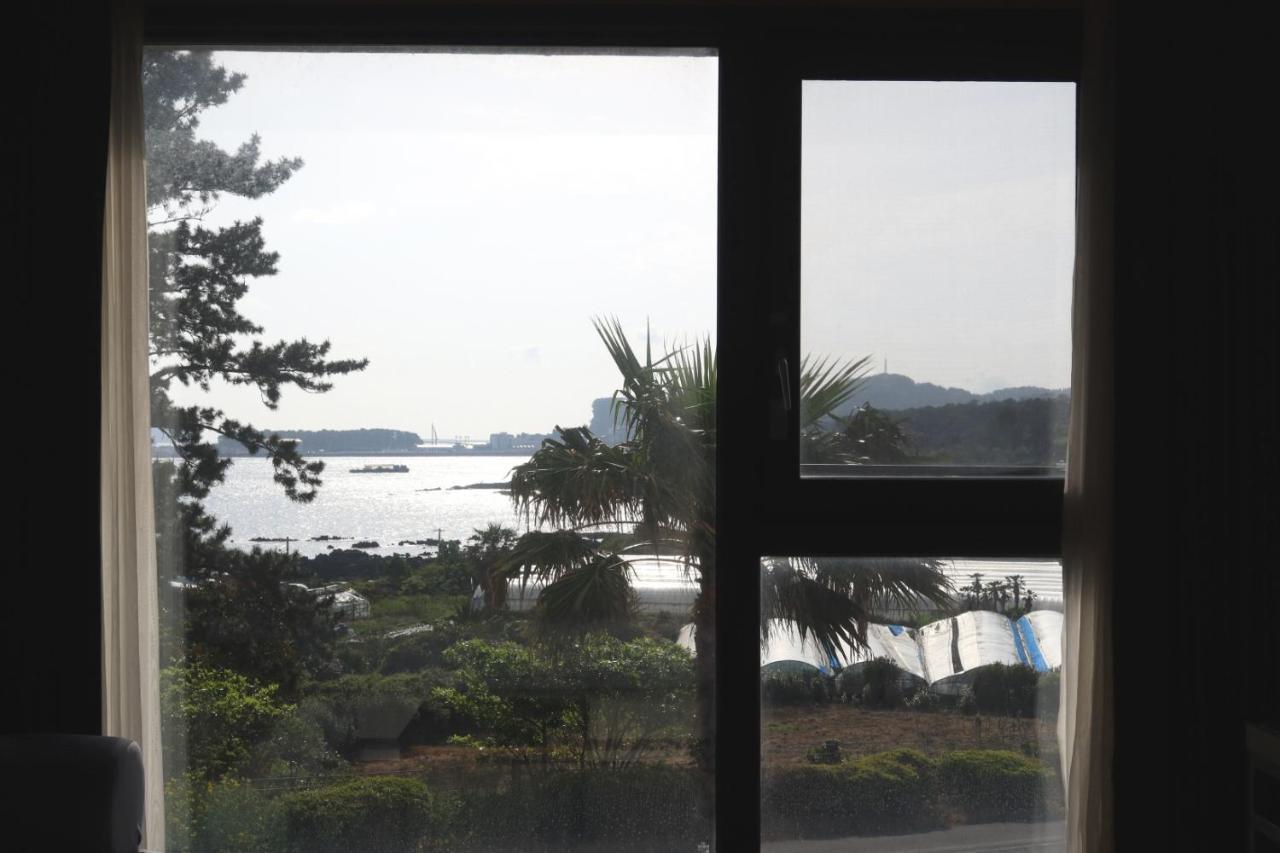 Hotel Seogwipean ซอกวีโพ ภายนอก รูปภาพ