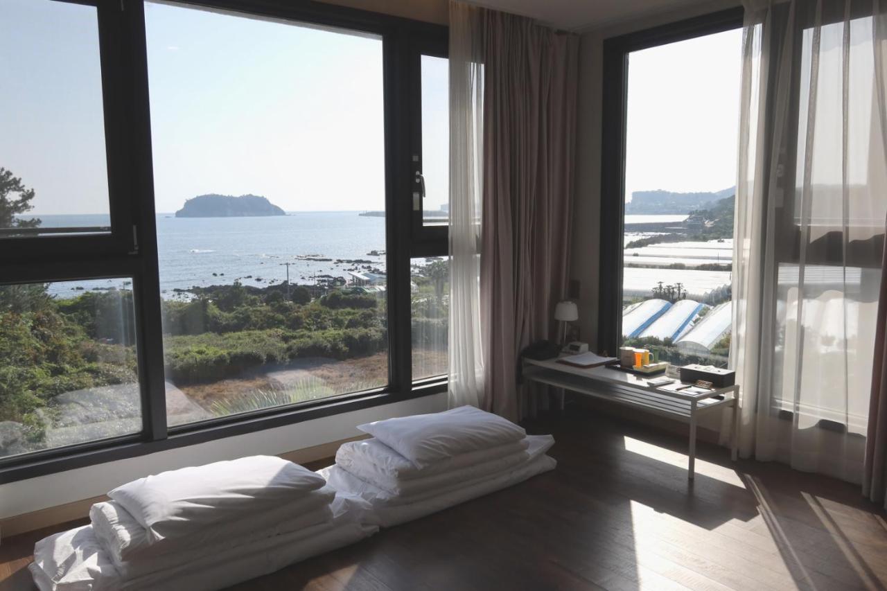 Hotel Seogwipean ซอกวีโพ ภายนอก รูปภาพ