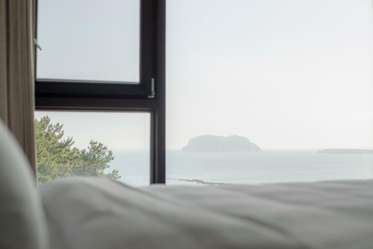 Hotel Seogwipean ซอกวีโพ ภายนอก รูปภาพ